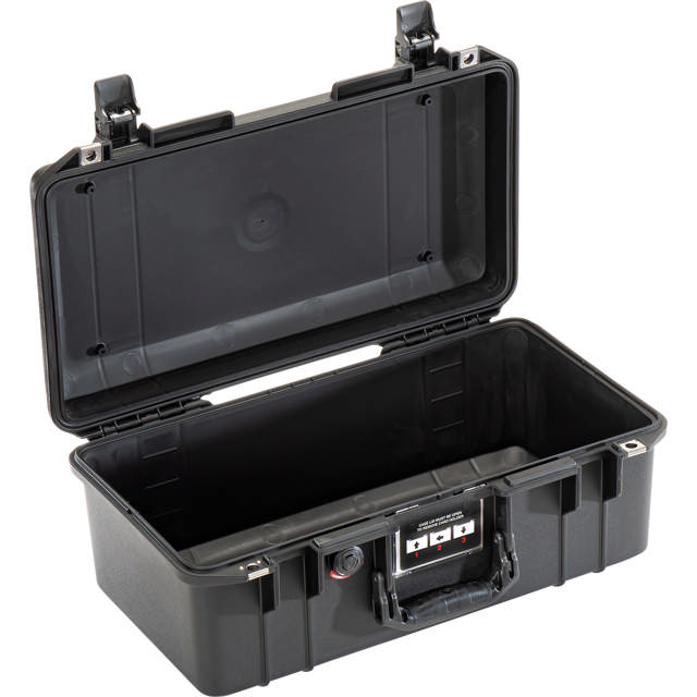 Peli™ 1506 AIR case u/skum
